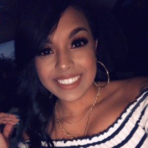 Meet your Posher, Gina